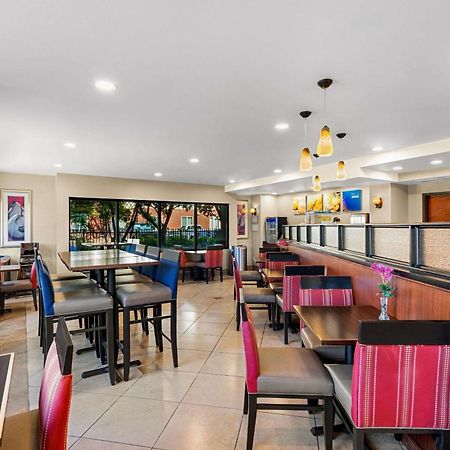 Comfort Suites Vacaville-Napa Valley Area מראה חיצוני תמונה