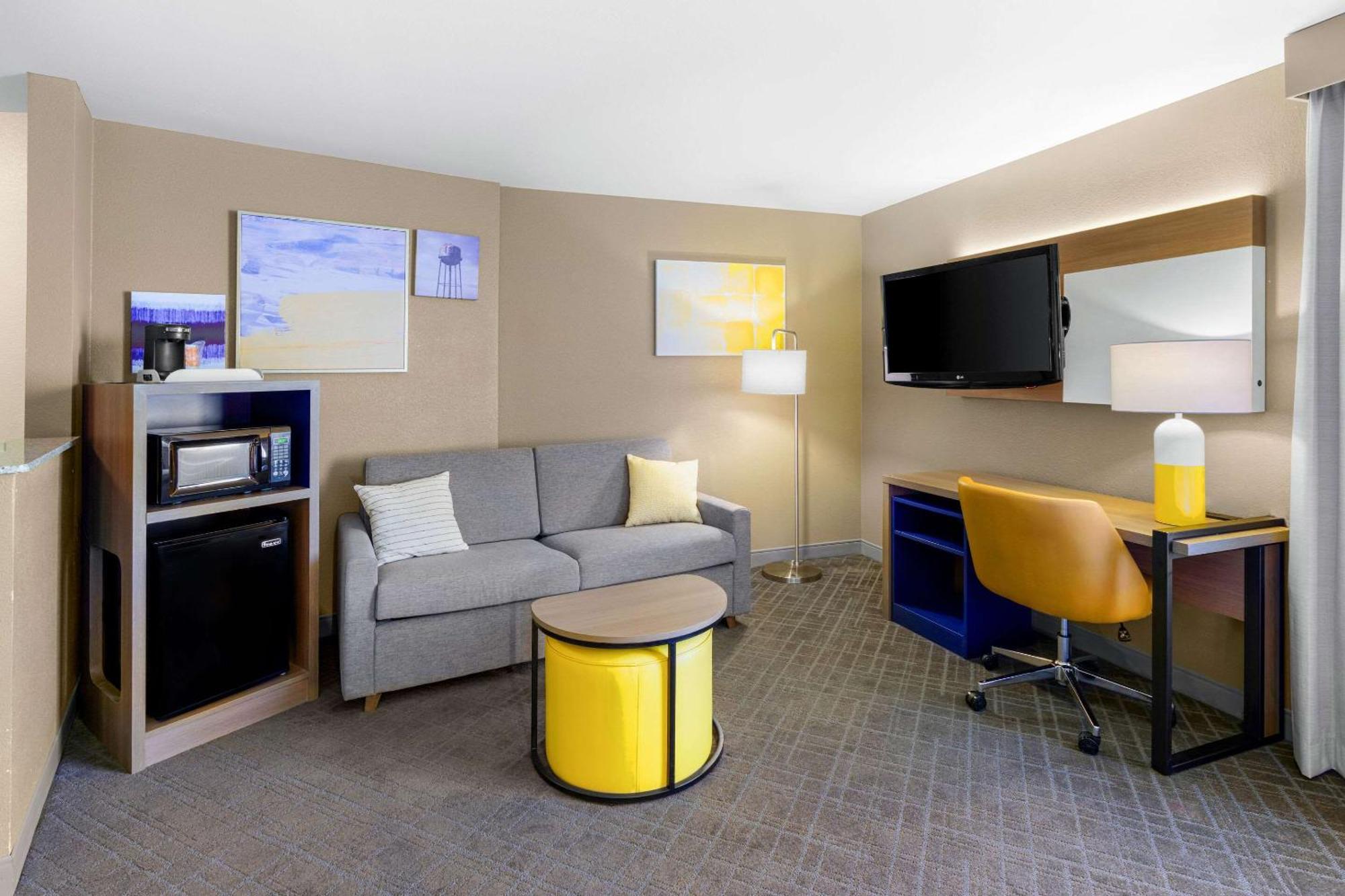Comfort Suites Vacaville-Napa Valley Area מראה חיצוני תמונה