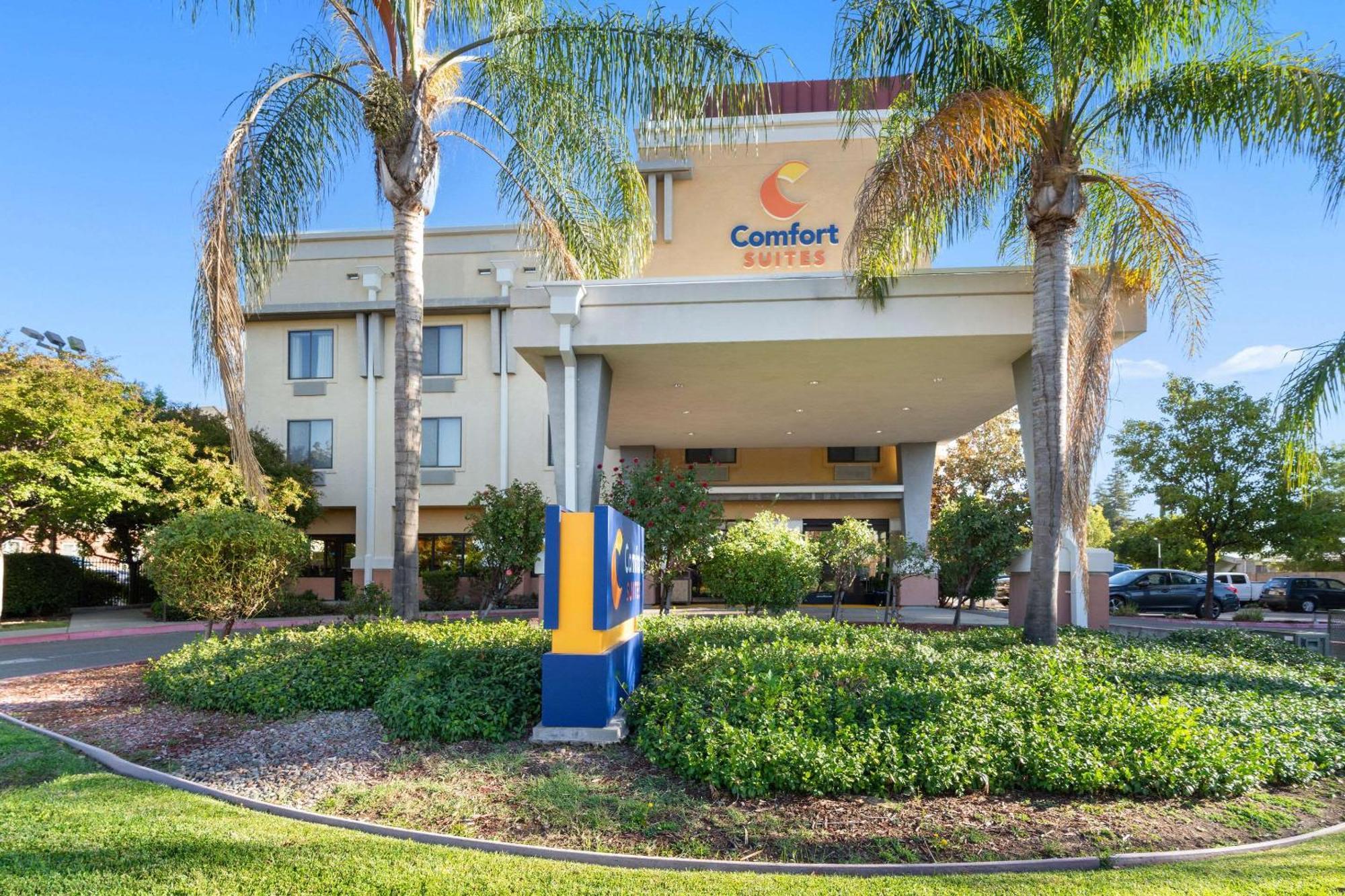 Comfort Suites Vacaville-Napa Valley Area מראה חיצוני תמונה