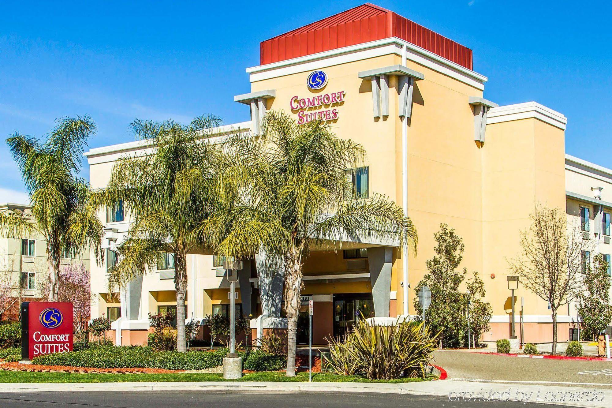 Comfort Suites Vacaville-Napa Valley Area מראה חיצוני תמונה